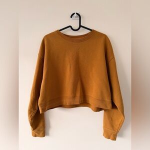 Girlfriend Collective Crewneck
Sycamore 50/50 Cropped Sweatshirt